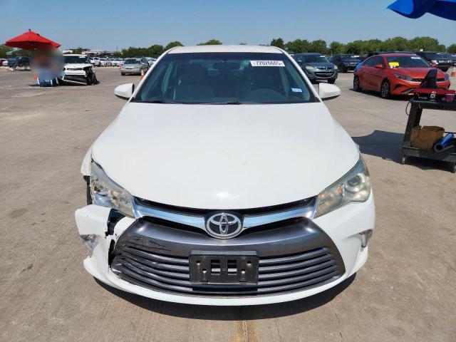 4T4BF1FK8FR502411 - 2015 TOYOTA CAMRY LE WHITE photo 5