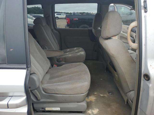 KNDMC233076043075 - 2007 HYUNDAI ENTOURAGE GLS SILVER photo 10