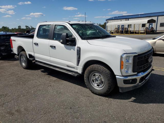 1FT8W2BT7PED66555 - 2023 FORD F250 SUPER DUTY WHITE photo 4