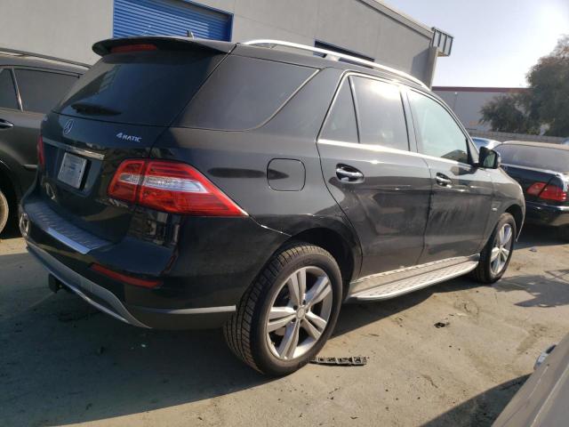 4JGDA5HB7CA042077 - 2012 MERCEDES-BENZ ML 350 4MATIC BLACK photo 3
