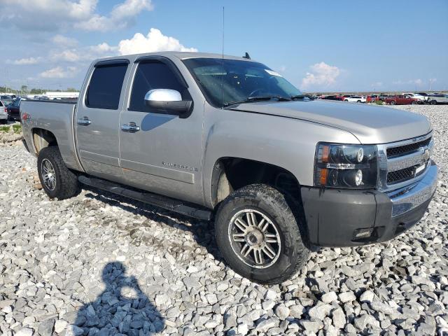 2GCEK133981141600 - 2008 CHEVROLET SILVERADO K1500 SILVER photo 4