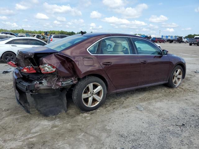 1VWBH7A32DC010131 - 2013 VOLKSWAGEN PASSAT SE BURGUNDY photo 3