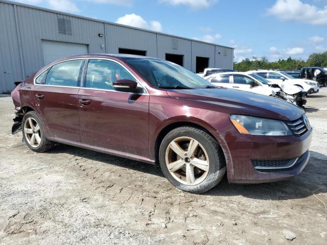 1VWBH7A32DC010131 - 2013 VOLKSWAGEN PASSAT SE BURGUNDY photo 4