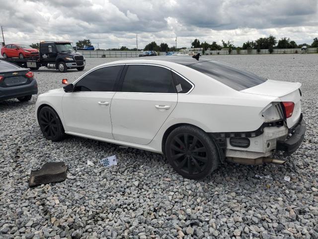1VWBT7A33FC097426 - 2015 VOLKSWAGEN PASSAT SE WHITE photo 2