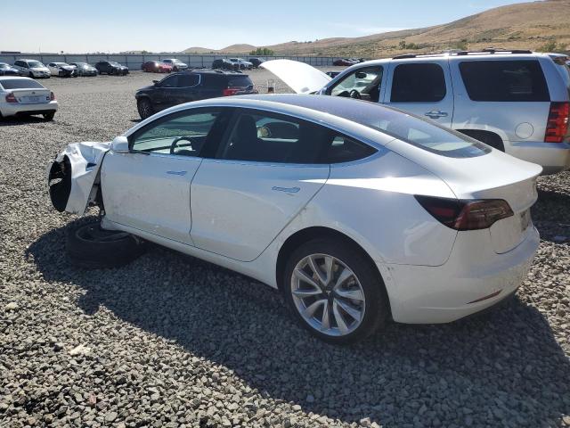 5YJ3E1EA4JF015867 - 2018 TESLA MODEL 3 白色 照片 2