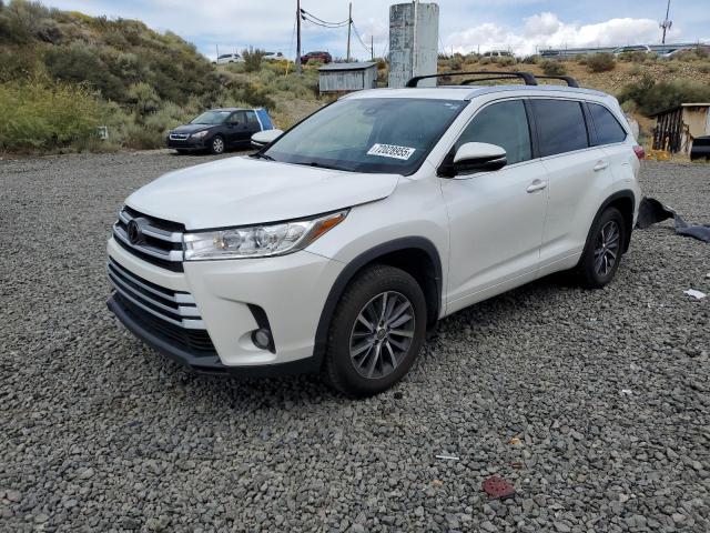 2018 TOYOTA HIGHLANDER SE, null
