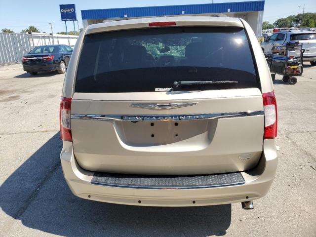 2C4RC1CG8DR510198 - 2013 CHRYSLER TOWN & COU TOURING L GOLD photo 6