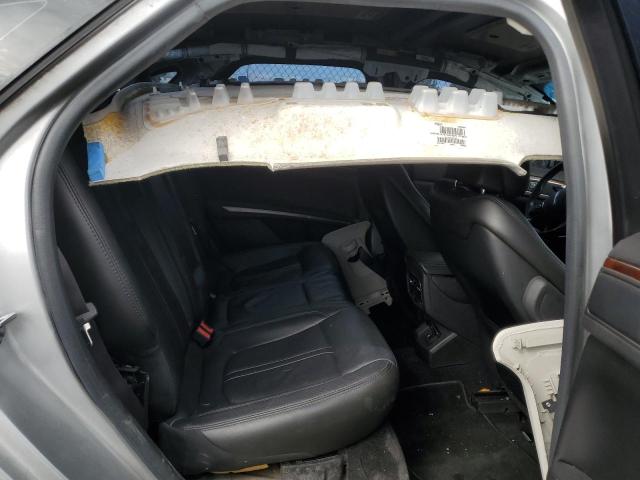 3LN6L2G99ER835731 - 2014 LINCOLN MKZ SILVER photo 10