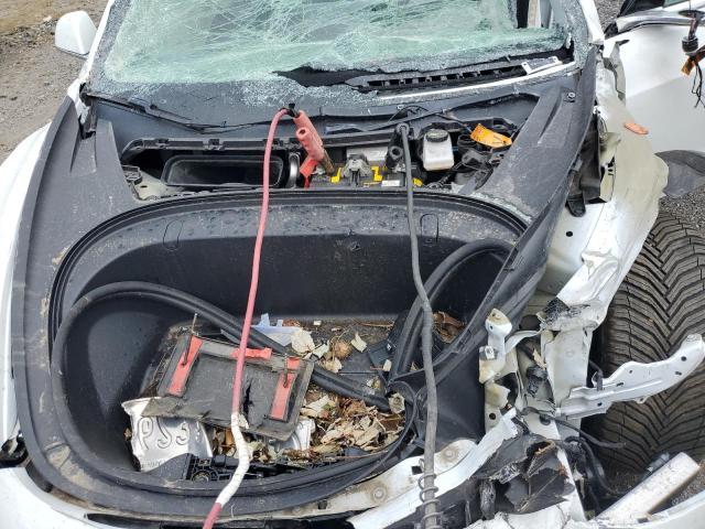 5YJ3E1EA4KF401416 - 2019 TESLA MODEL 3 WHITE photo 11