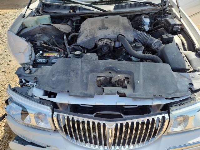 1LNHM82W91Y732018 - 2001 LINCOLN TOWN CAR SIGNATURE Biały zdjęcie 11
