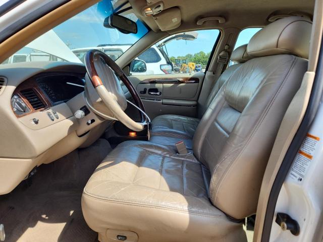 1LNHM82W91Y732018 - 2001 LINCOLN TOWN CAR SIGNATURE Biały zdjęcie 7