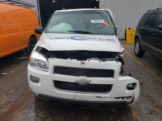 1GNDV13W68D131048 - 2008 CHEVROLET UPLANDER WHITE photo 5