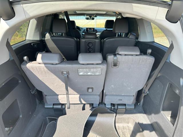 5FNRL6H71JB072556 - 2018 HONDA ODYSSEY EXL GRAY photo 14