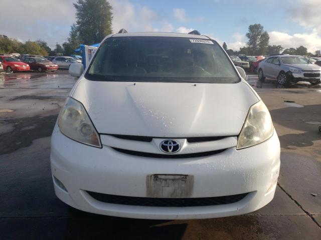 5TDZK22C99S241098 - 2009 TOYOTA SIENNA XLE WHITE photo 5