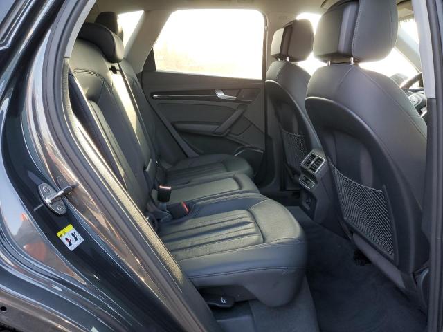 WA1ANAFY6K2082391 - 2019 AUDI Q5 PREMIUM GRAY photo 10