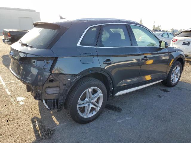 WA1ANAFY6K2082391 - 2019 AUDI Q5 PREMIUM GRAY photo 3