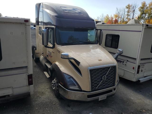 2019 VOLVO VN VNL, null