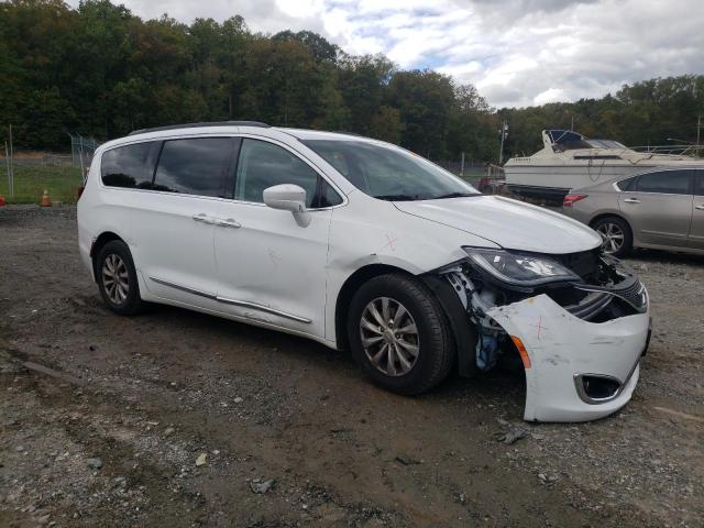 2C4RC1BG6HR642691 - 2017 CHRYSLER PACIFICA TOURING L WHITE photo 4