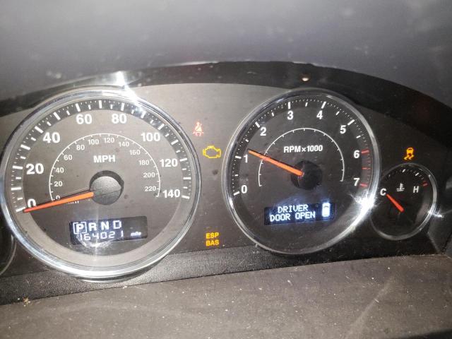 1J8HG48K18C194875 - 2008 JEEP COMMANDER SPORT Weiß Foto 9