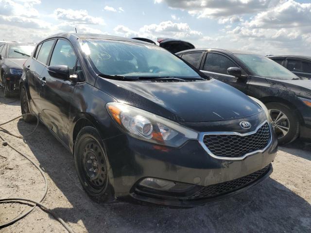 KNAFK5A8XG5607684 - 2016 KIA FORTE LX BLACK photo 4