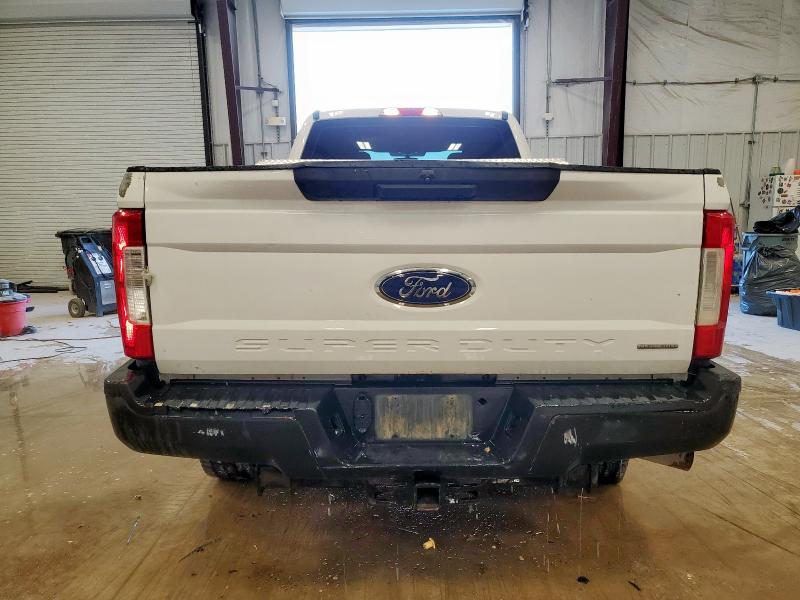 1FT7W2B60KEC69082 - 2019 FORD F250 SUPER DUTY Ақ фото 6