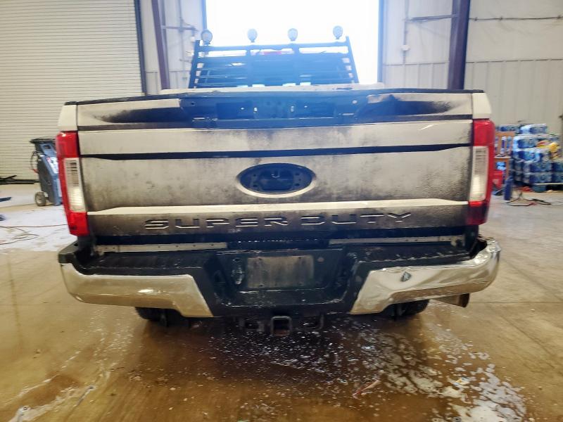 1FT7W2B66JEC24470 - 2018 FORD F250 SUPER DUTY Blanc photo 6
