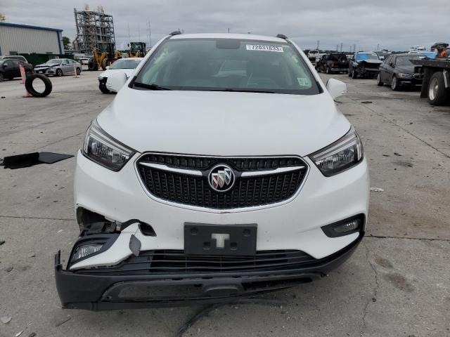 KL4CJBSB6HB121596 - 2017 BUICK ENCORE PREFERRED II WHITE photo 5