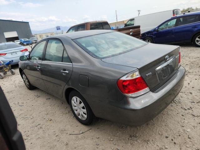 4T1BE32K25U582060 - 2005 TOYOTA CAMRY LE GRAY photo 2