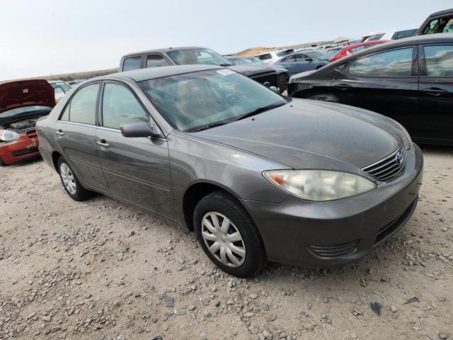 4T1BE32K25U582060 - 2005 TOYOTA CAMRY LE GRAY photo 4