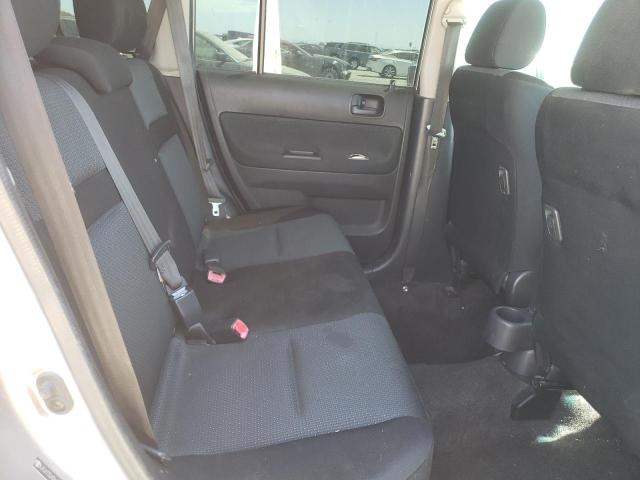 JTLKT324364091434 - 2006 TOYOTA SCION XB SILVER photo 10