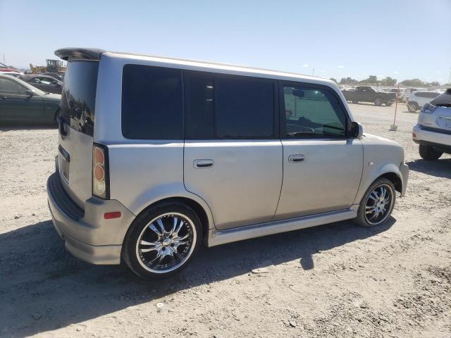 JTLKT324364091434 - 2006 TOYOTA SCION XB SILVER photo 3