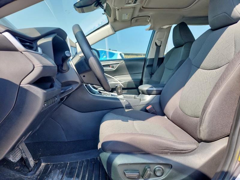 2T3W1RFV5PC237640 - 2023 TOYOTA RAV4 XLE Մոխրագույն լուսանկար 7