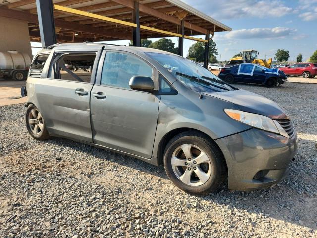 5TDKK3DC2BS077235 - 2011 TOYOTA SIENNA LE 灰色 照片 4