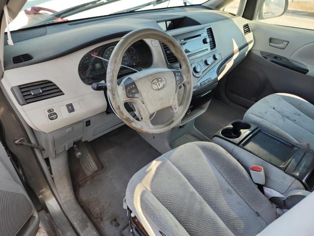 5TDKK3DC2BS077235 - 2011 TOYOTA SIENNA LE 灰色 照片 8