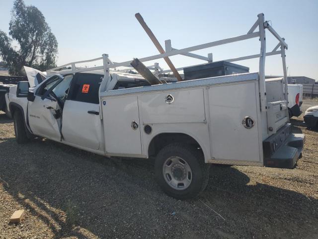 1GB4YLE75MF154552 - 2021 CHEVROLET SILVERADO K2500 HEAVY DUTY WHITE photo 2