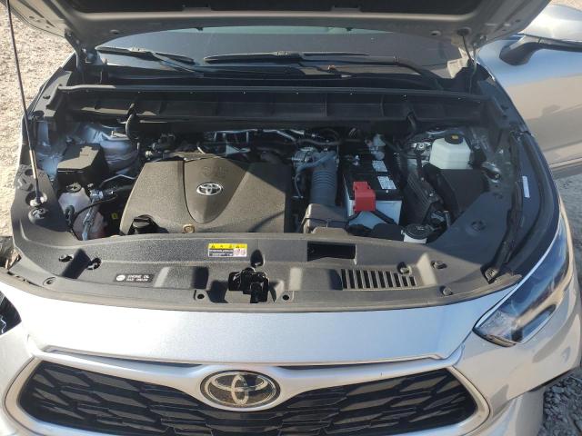 5TDGZRBH3NS566864 - 2022 TOYOTA HIGHLANDER XLE SILVER photo 12