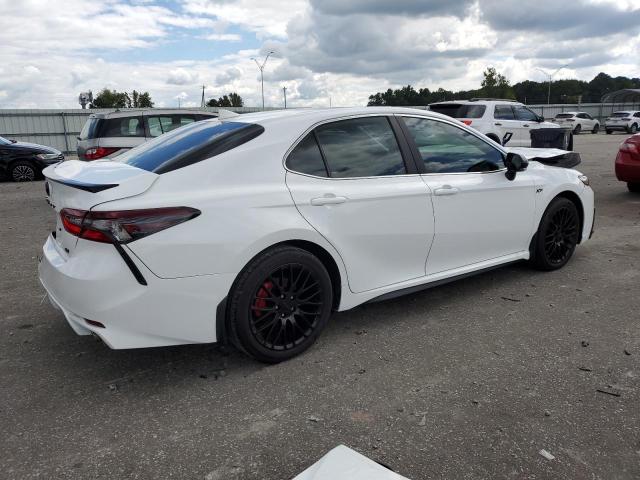 4T1T11AK6RU846313 - 2024 TOYOTA CAMRY SE NIGHT SHADE WHITE photo 3