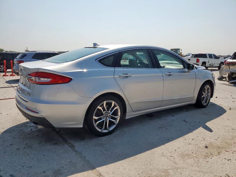 3FA6P0CD0KR219604 - 2019 FORD FUSION SEL 银色 照片 3