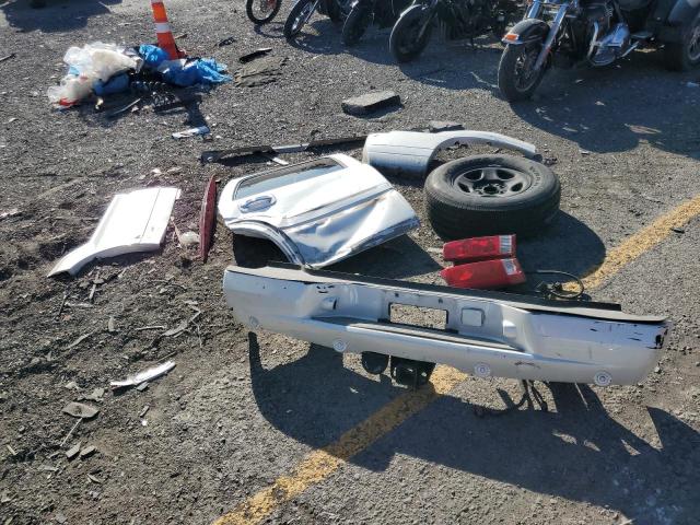 1GYEK63N65R147298 - 2005 CADILLAC ESCALADE LUXURY Blanco foto 13