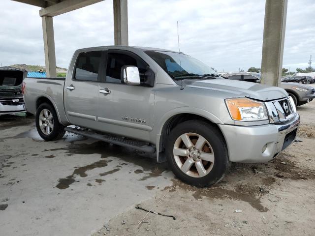 1N6BA07D78N333760 - 2008 NISSAN TITAN XE SILVER photo 4