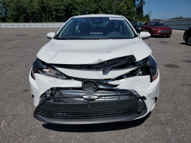 JTDB4MEE9PJ005551 - 2023 TOYOTA COROLLA LE 白色 照片 5