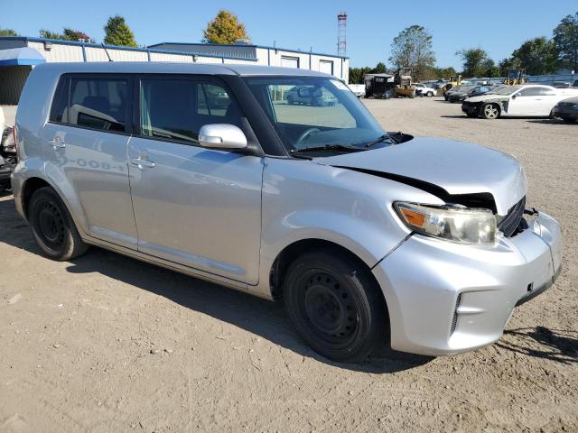 JTLZE4FE2B1120841 - 2011 TOYOTA SCION XB SILVER photo 4