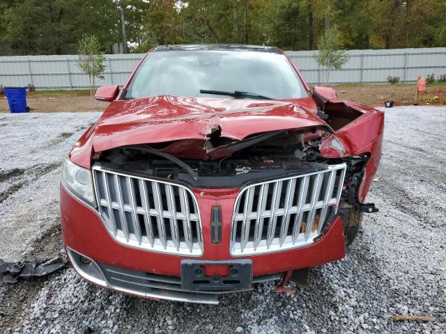 2LMHJ5AT7BBJ53434 - 2011 LINCOLN MKT RED photo 5