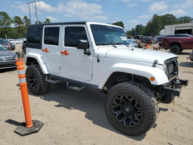 1C4BJWEGXGL154948 - 2016 JEEP WRANGLER U SAHARA WHITE photo 4