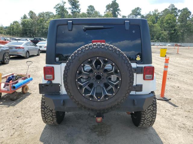 1C4BJWEGXGL154948 - 2016 JEEP WRANGLER U SAHARA WHITE photo 6