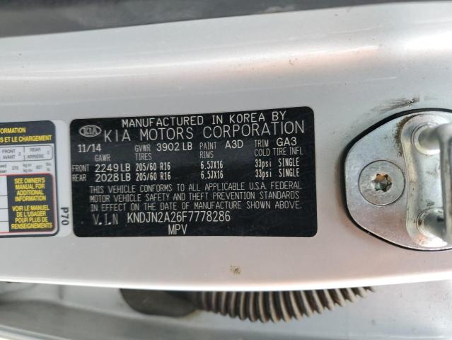 KNDJN2A26F7778286 - 2015 KIA SOUL SILVER photo 12