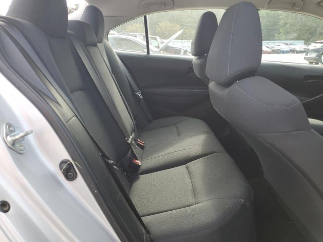 5YFEPMAE4NP289142 - 2022 TOYOTA COROLLA LE SILVER photo 10