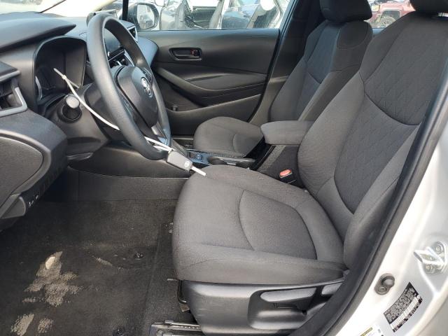 5YFEPMAE4NP289142 - 2022 TOYOTA COROLLA LE SILVER photo 7