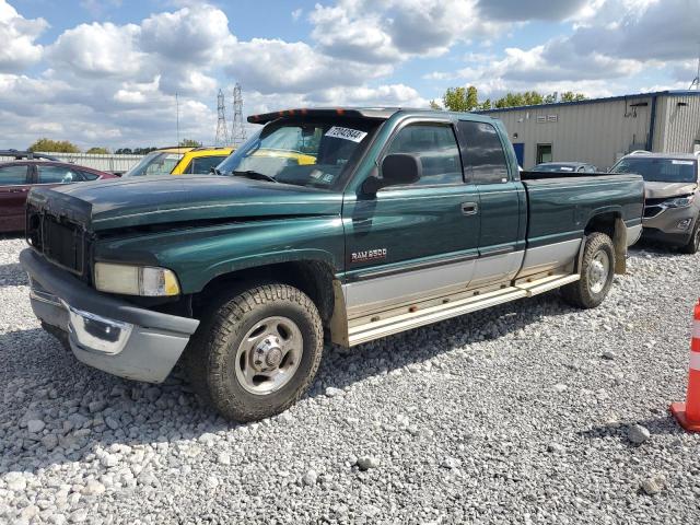 1B7KC23631J520782 - 2001 DODGE RAM 2500 GREEN photo 1