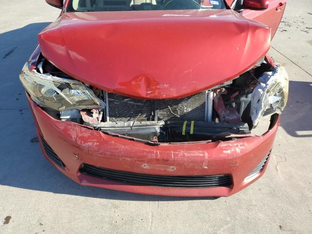 4T4BF1FK6CR243784 - 2012 TOYOTA CAMRY BASE RED photo 11